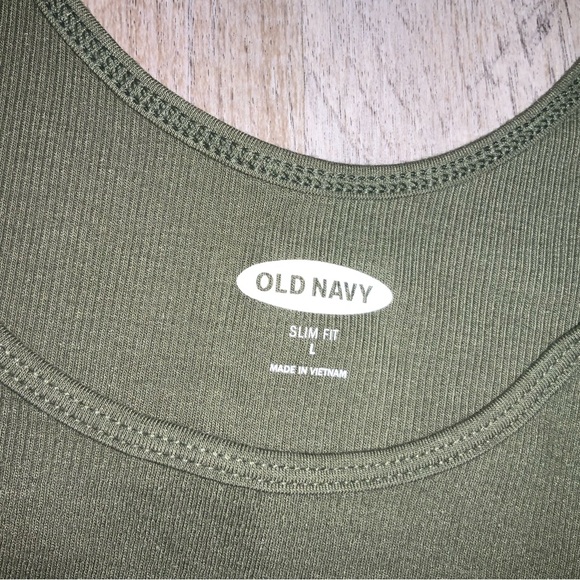 (Bin 7)  Old navy bundle of two tanks tops, green and burnt sienna, Size XL - Picture 3 of 5